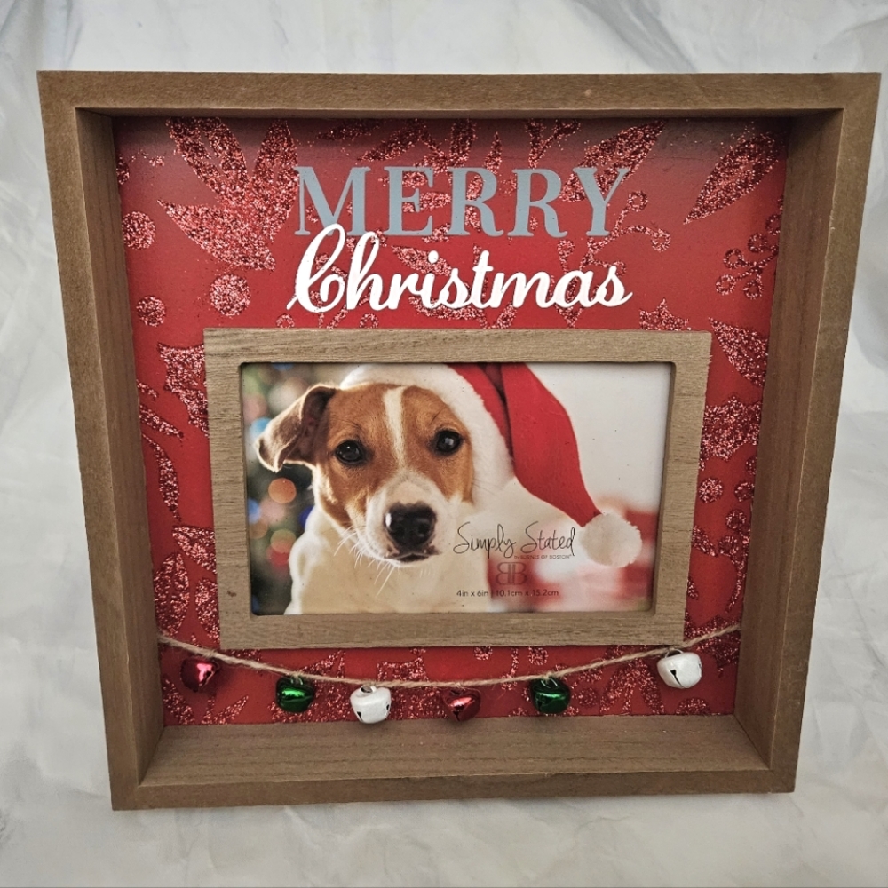 🌹5/$25 NEW Christmas Pet Frame.  With Bells and Glitter.